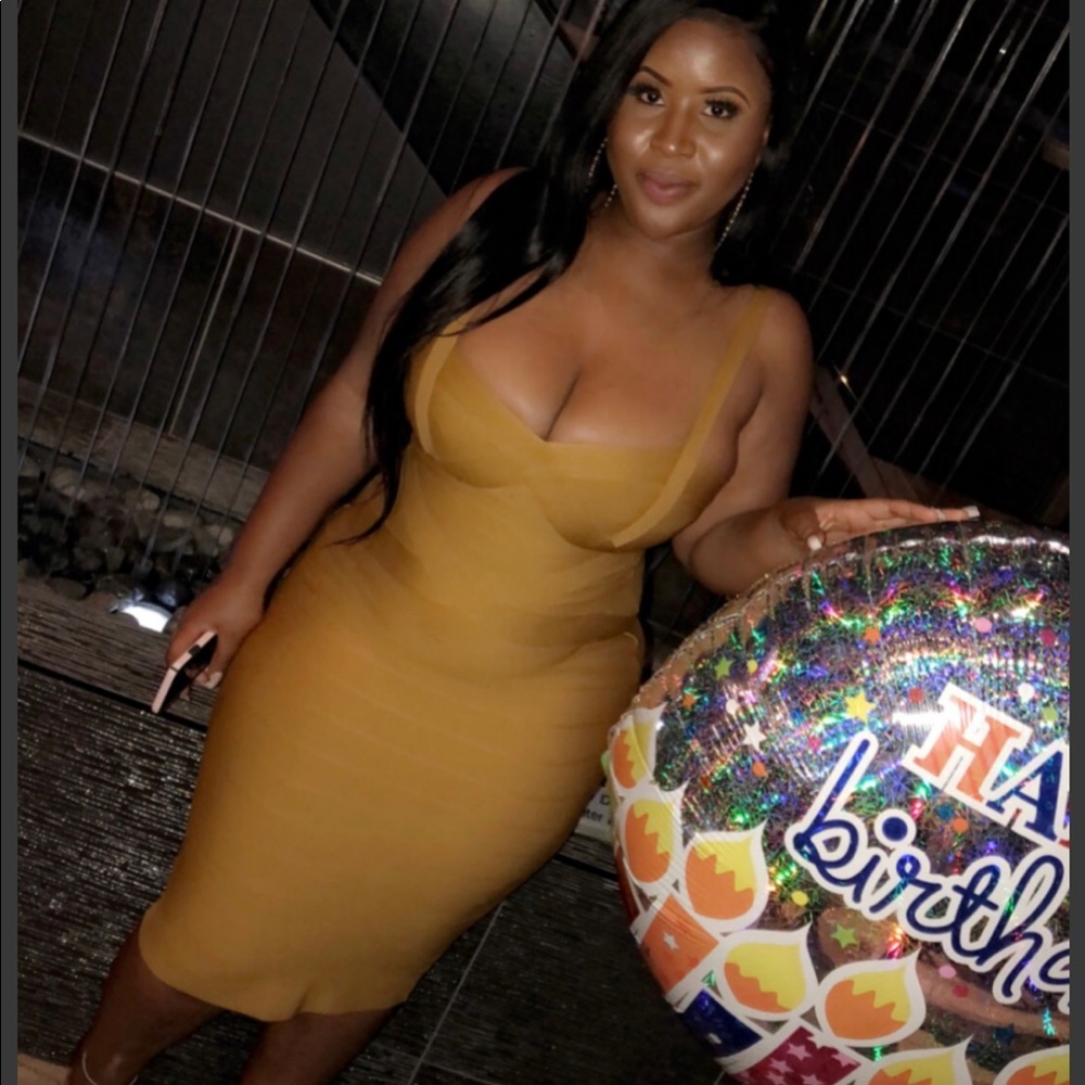 House Of CB “Justina” Dress Size: Extra Large